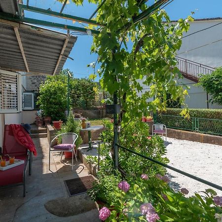 Apartment Hrabar Longo Trogir Kültér fotó