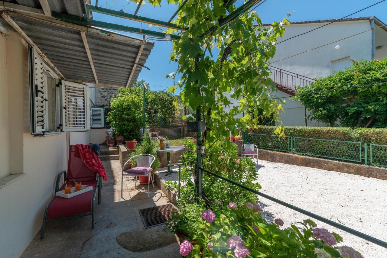 Apartment Hrabar Longo Trogir Kültér fotó