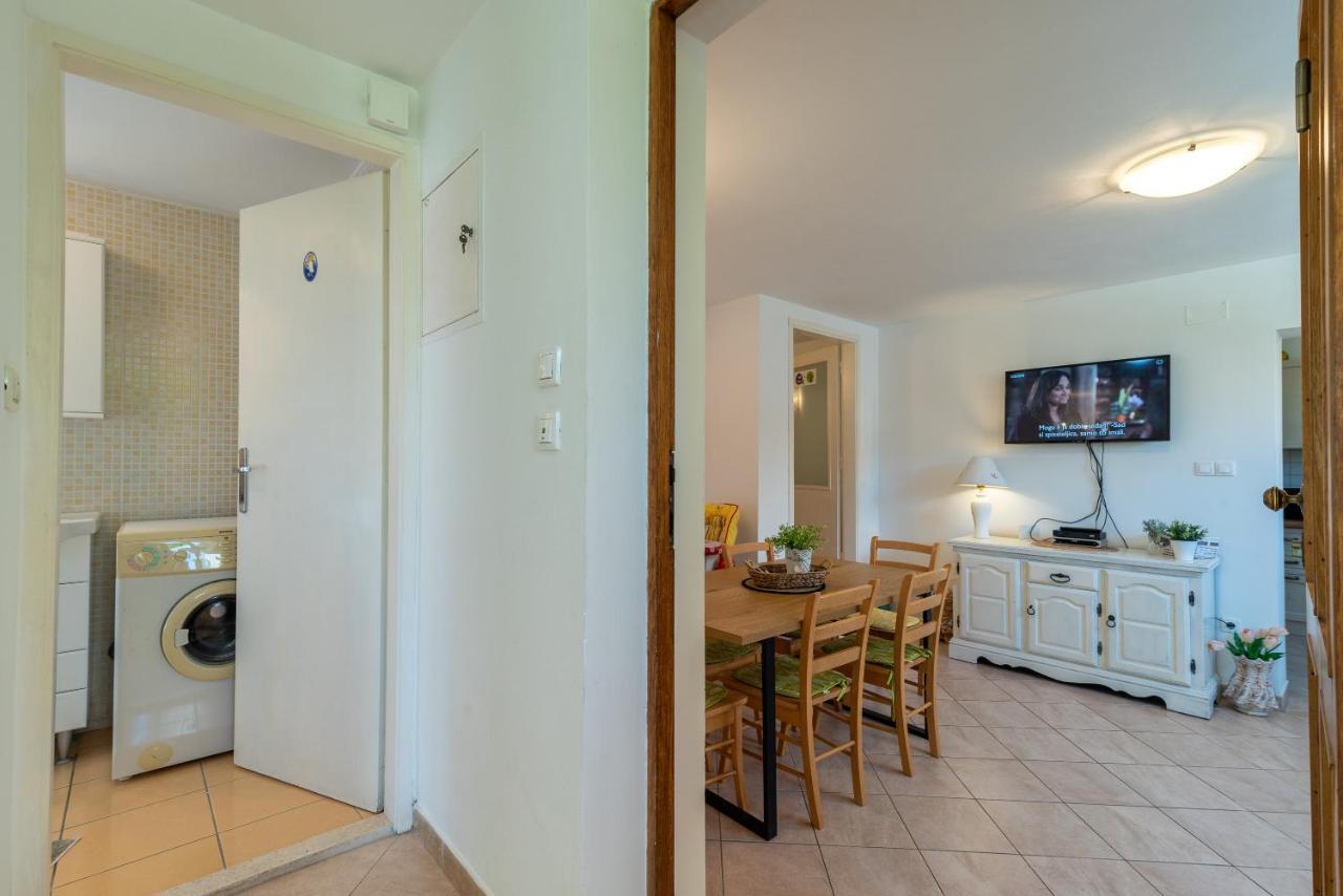 Apartment Hrabar Longo Trogir Kültér fotó