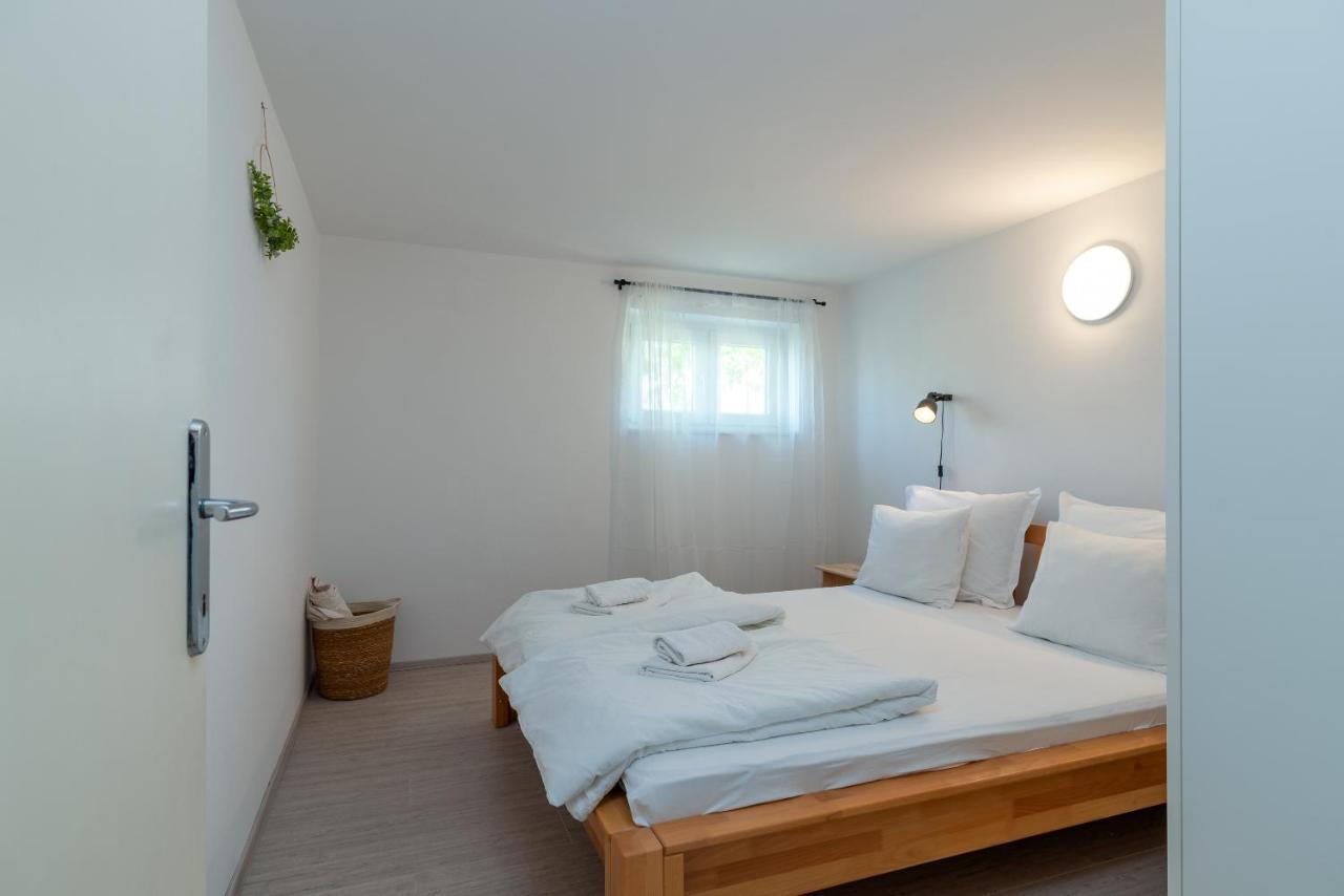 Apartment Hrabar Longo Trogir Kültér fotó