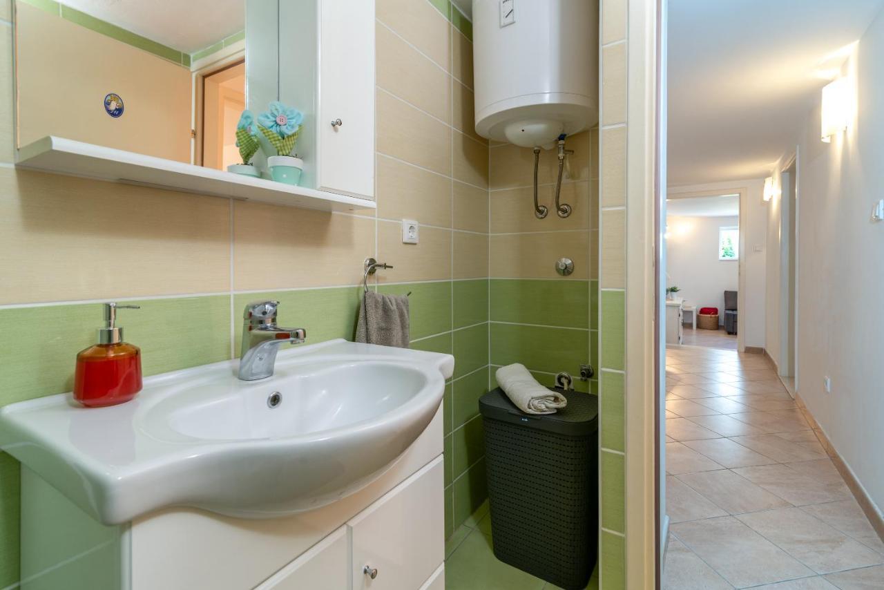 Apartment Hrabar Longo Trogir Kültér fotó